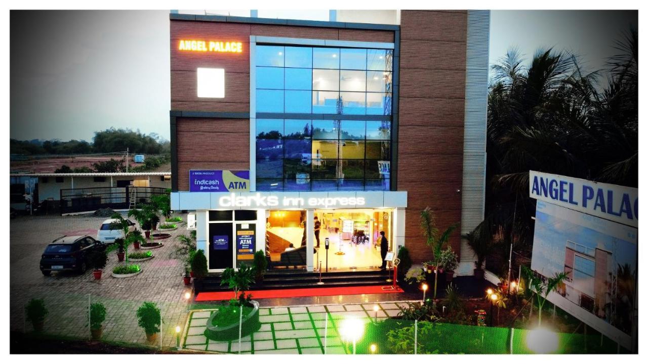 Clarks Inn Express ,Sirkazhi Dış mekan fotoğraf